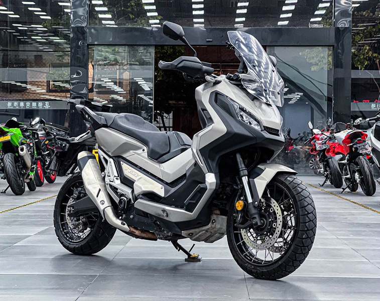 本田DREAMWING X-ADV 750