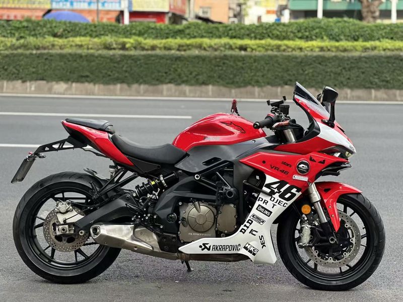 QJMOTOR 赛600