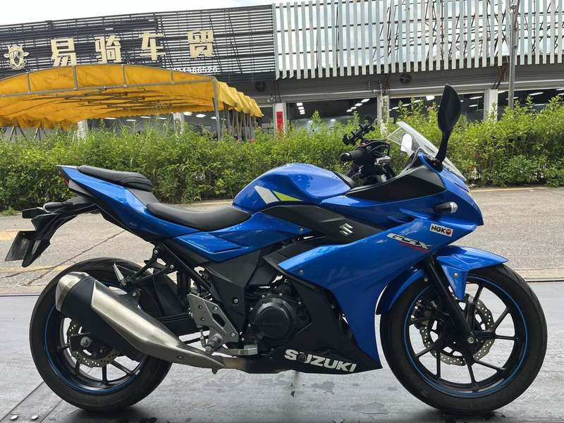 豪爵铃木 GSX250R