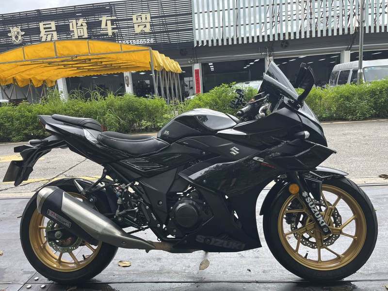 豪爵铃木 GSX250R