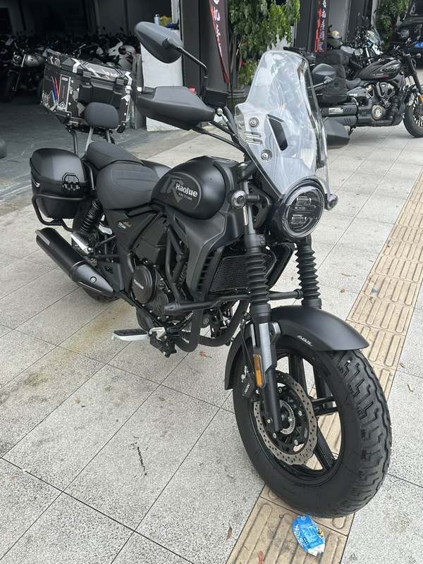 豪爵 TR300