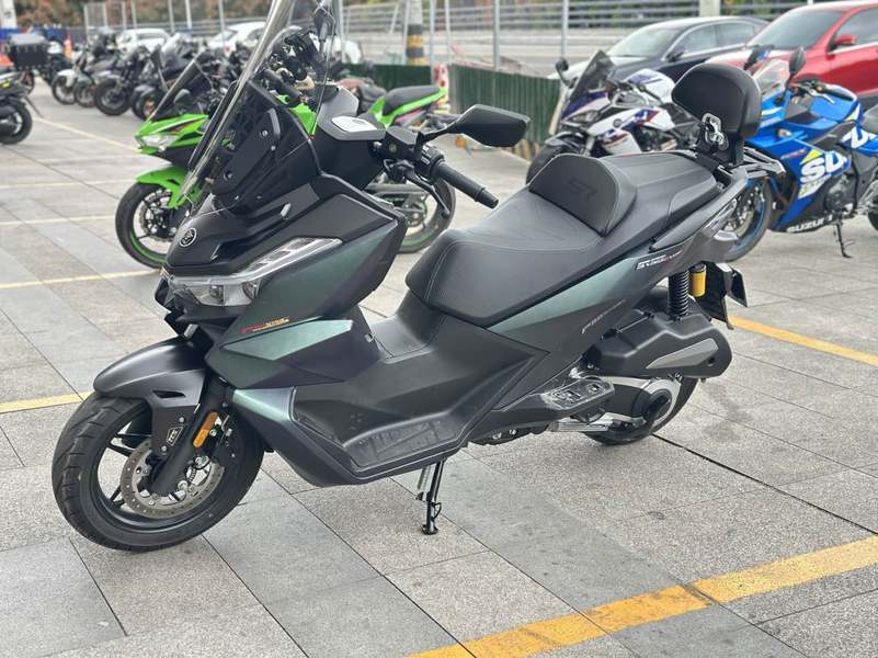 无极 SR250GT