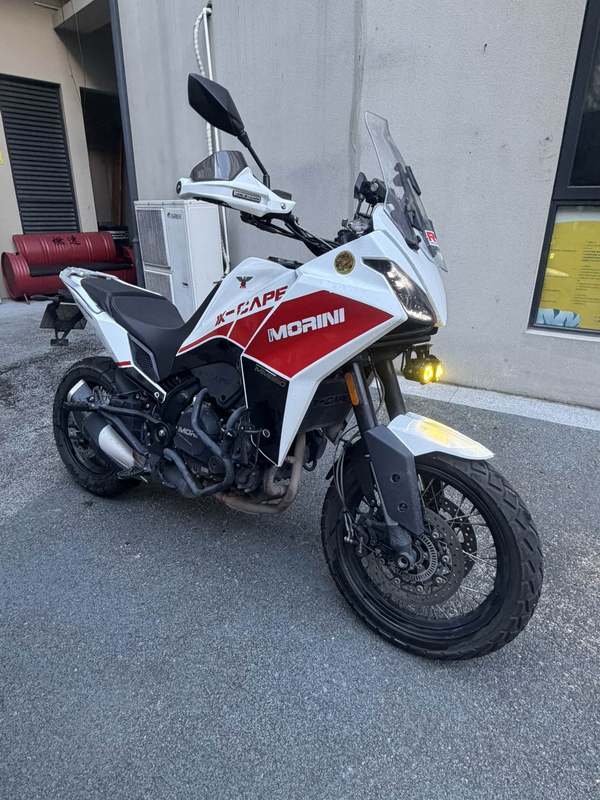 摩托莫里尼 X-Cape 650