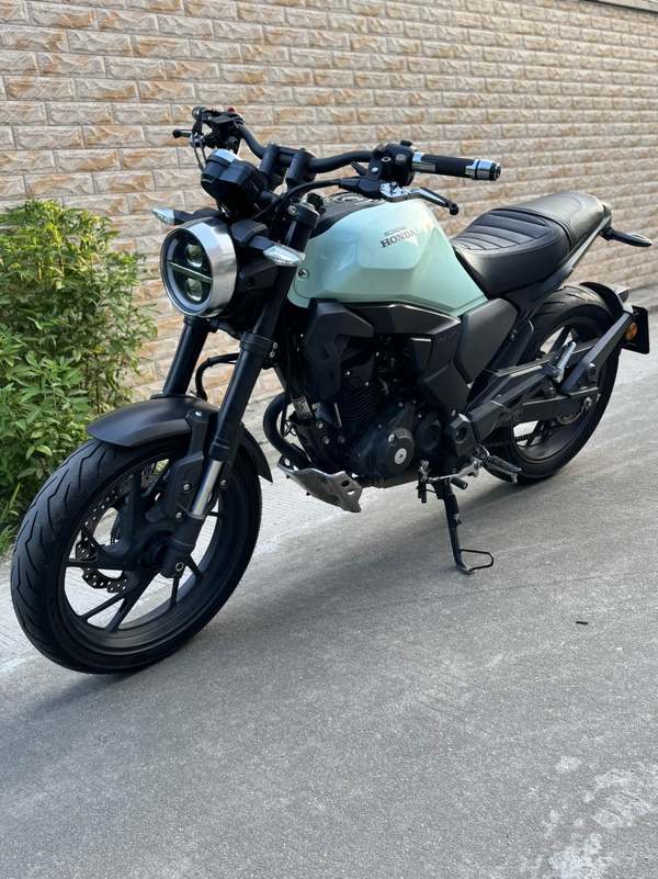 新大洲本田 CBF190TR