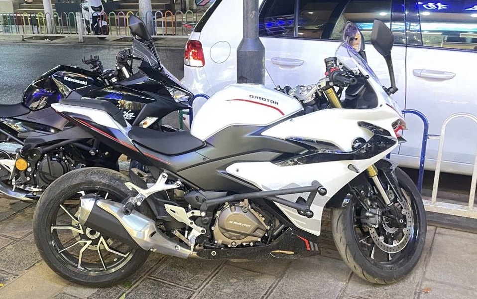 QJMOTOR 赛450