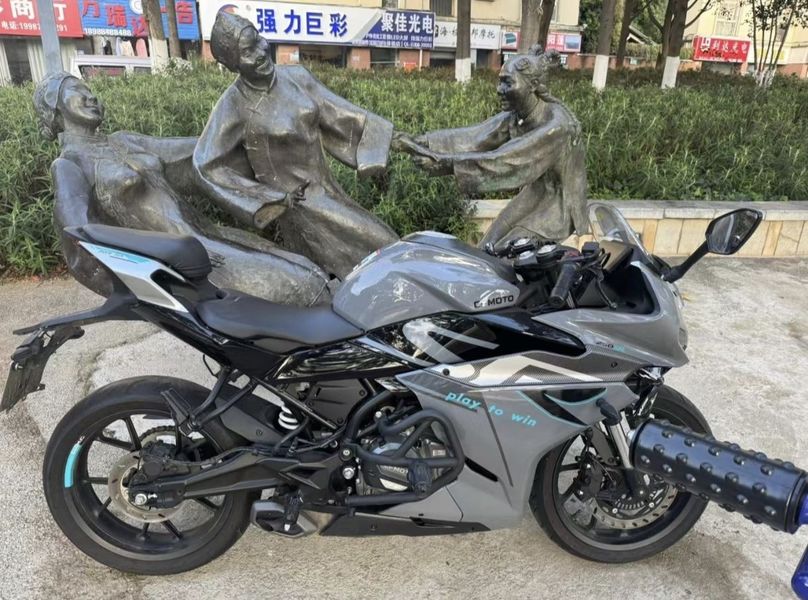 春风 250SR