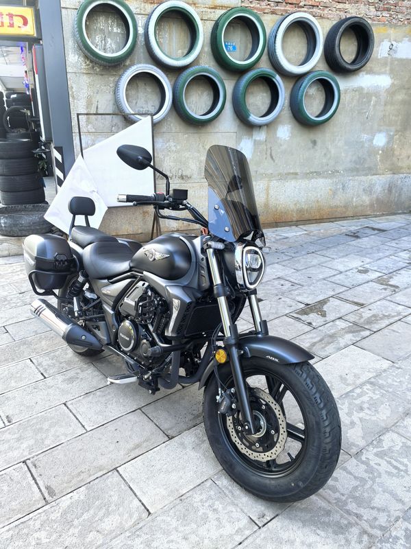 豪爵 TR300