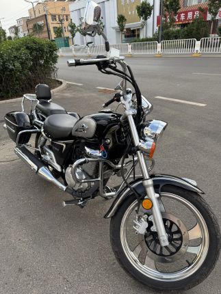 豪爵 GZS150
