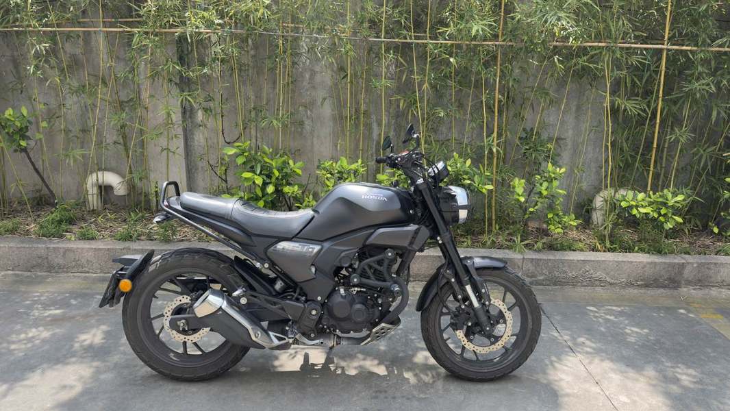 新大洲本田 CBF190TR