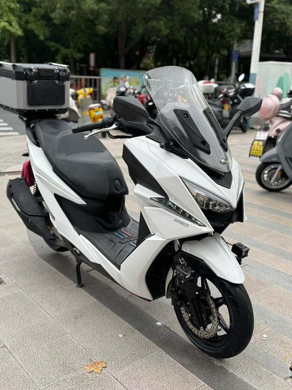 光阳 赛艇 ST250