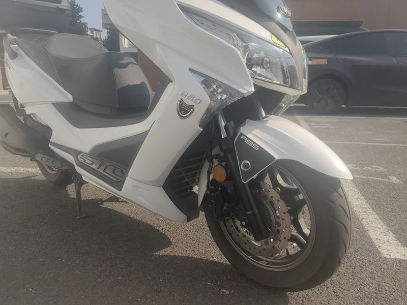 光阳 赛艇 250