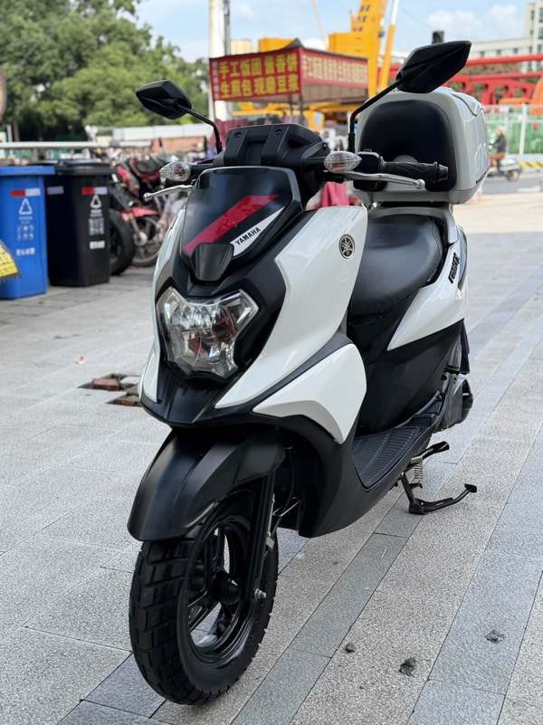 建设雅马哈 福颖125