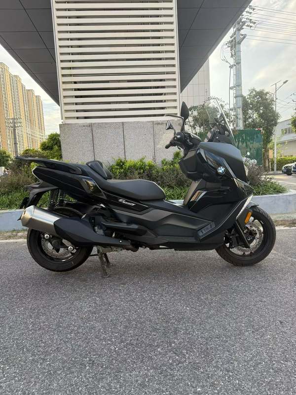 宝马 C 400