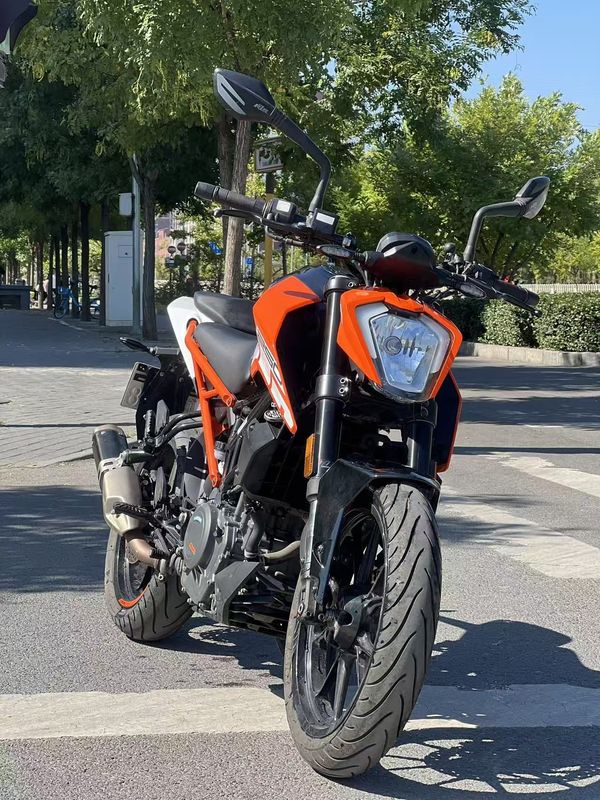 KTMR2R 250 Duke