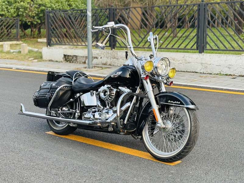 哈雷戴维森 豪雅软尾Softail Deluxe