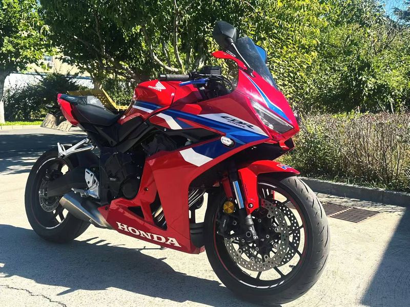 本田DREAMWING CBR650R