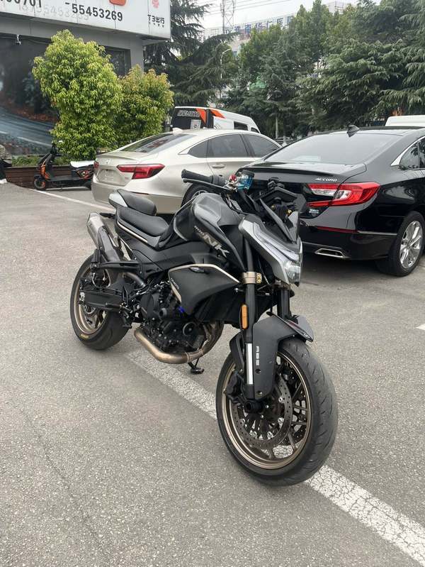 春风 800NK