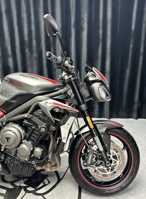 凯旋 Street Triple 765