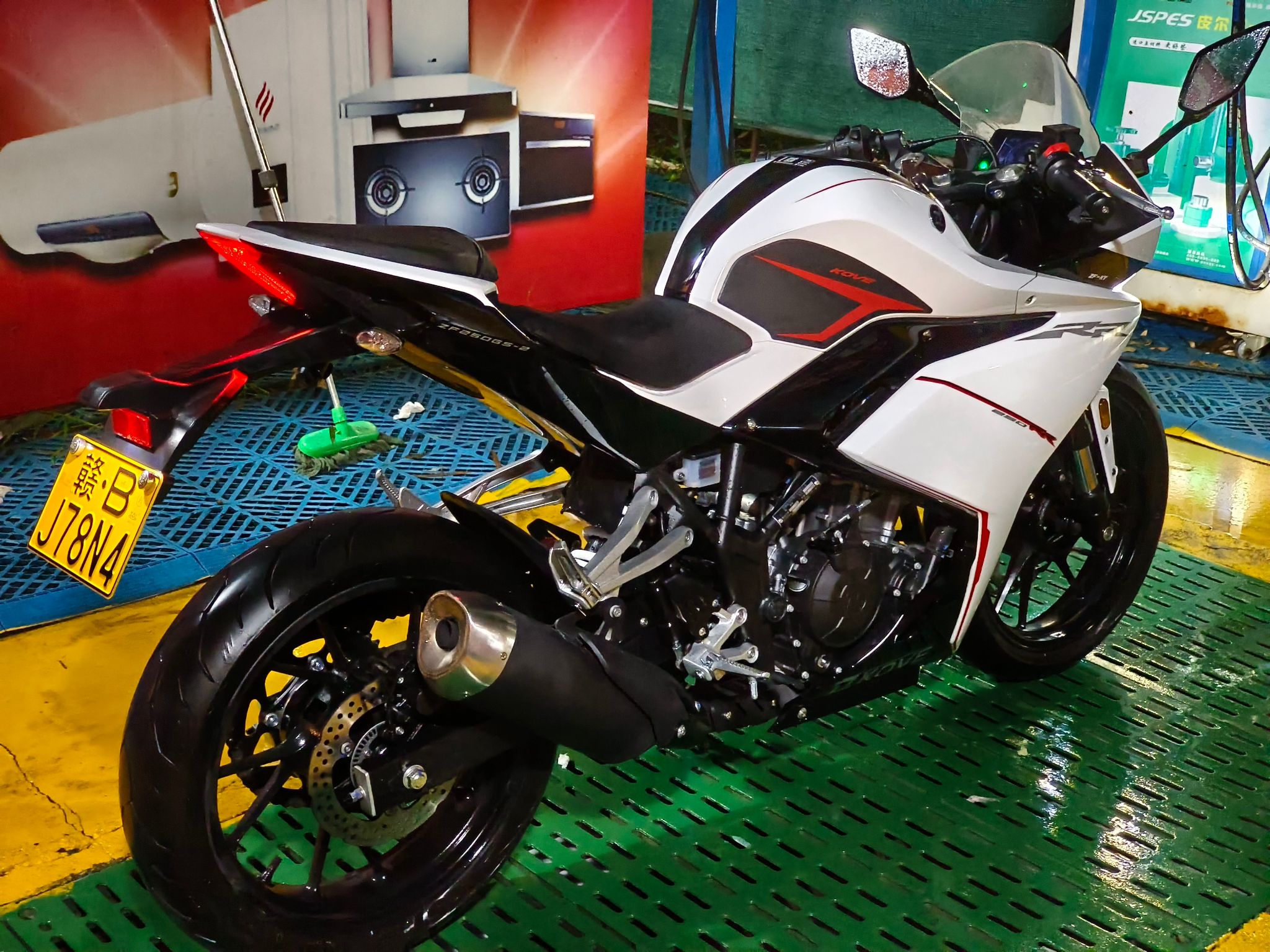 凯越 250RR 刺鸟