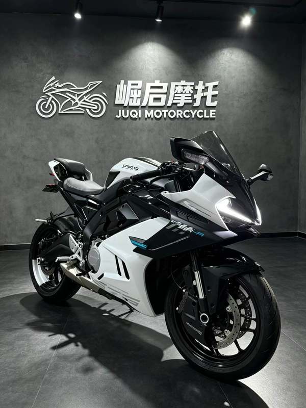 春风 675SR