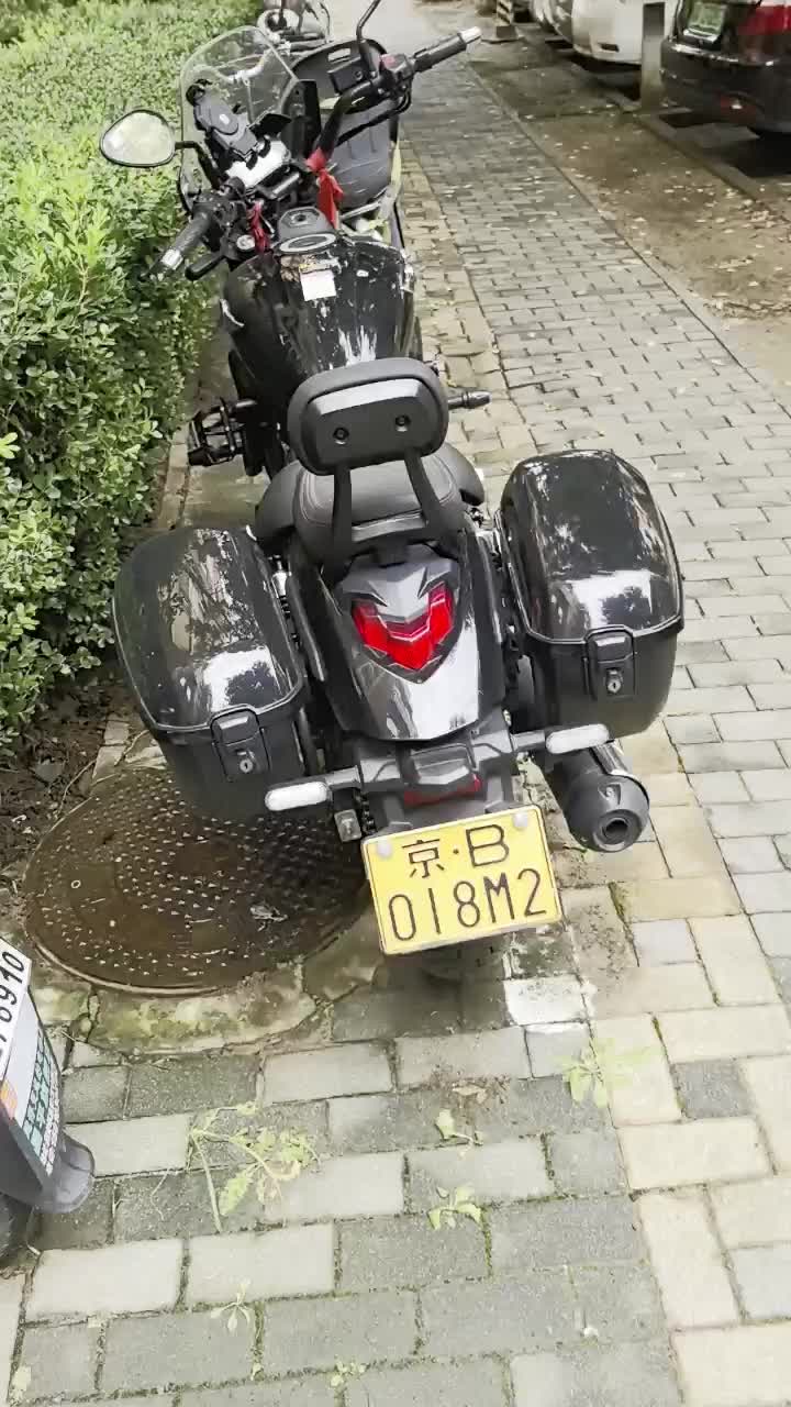 豪爵 TR300
