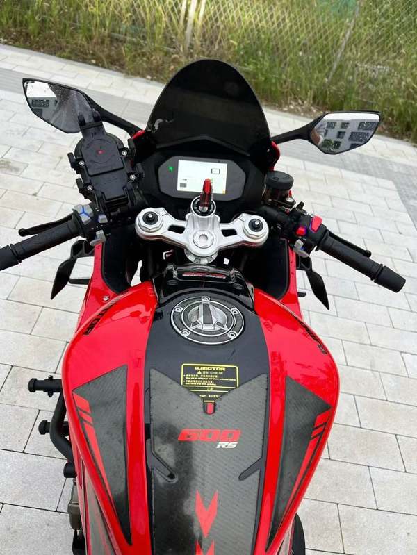 QJMOTOR 赛600