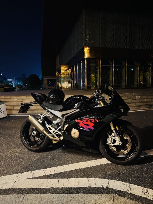 张雪机车 500RR