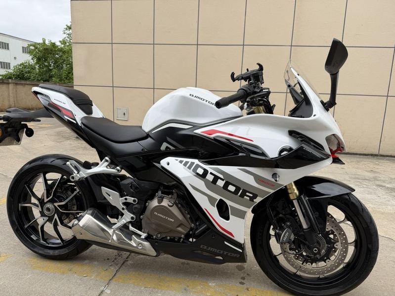 QJMOTOR 赛450