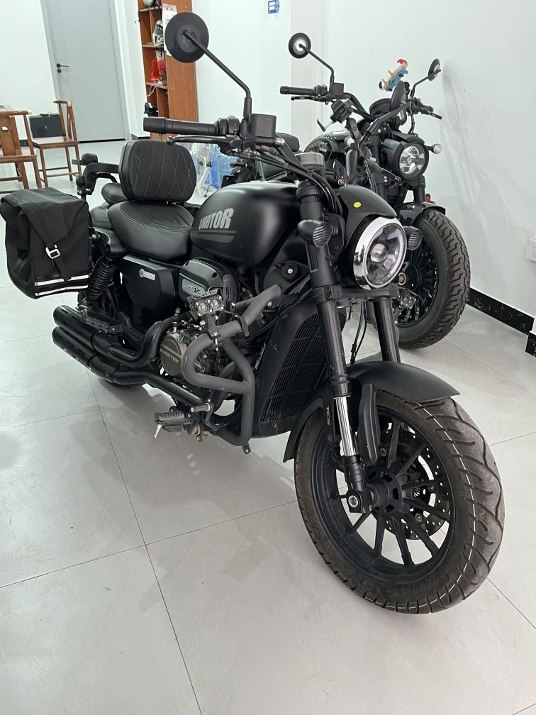 QJMOTOR 闪250