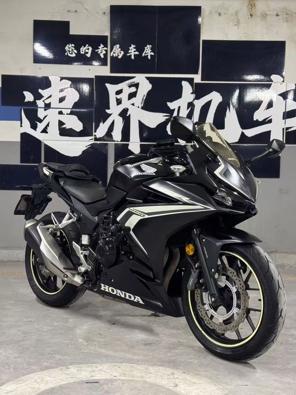本田WING CBR400R