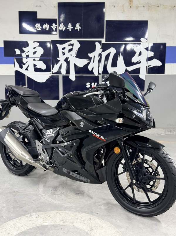 豪爵铃木 GSX250R