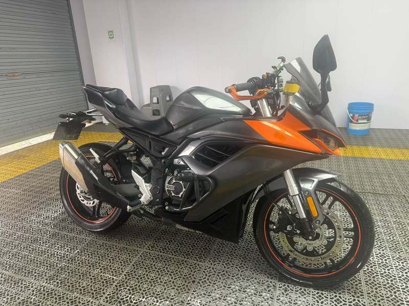 无极 250RR