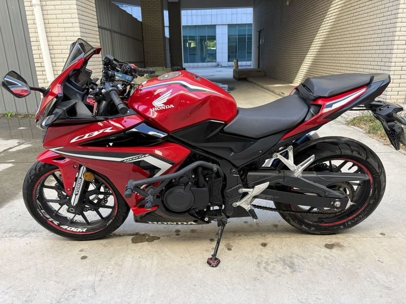 本田WING CBR400R