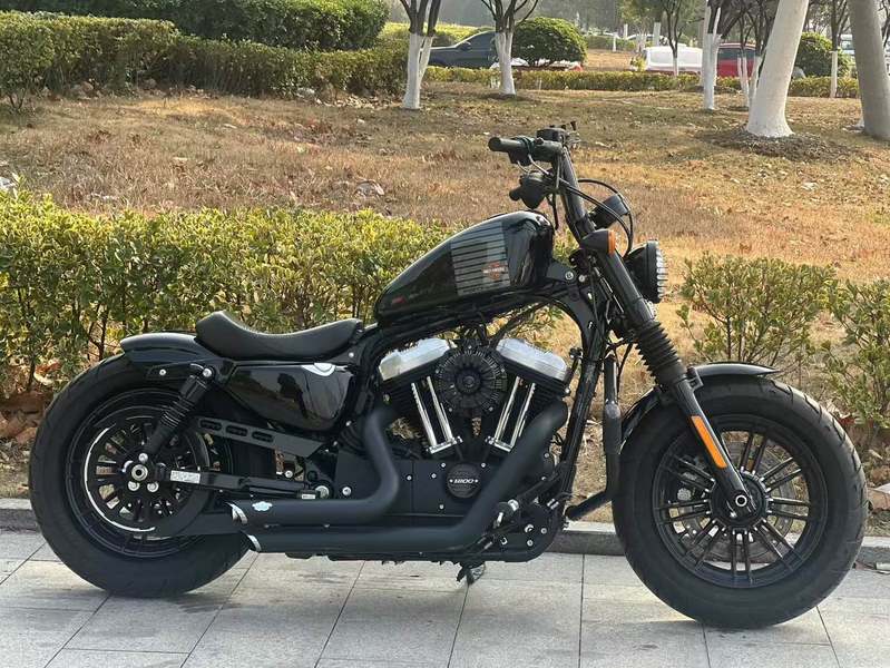 哈雷戴维森 Forty-Eight 运动者
