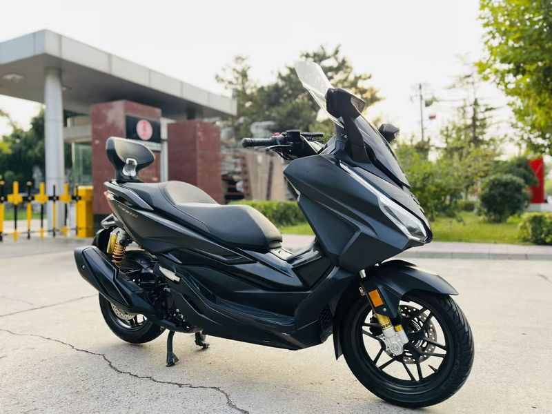 本田WING NSS350