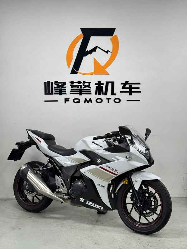 豪爵铃木 GSX250R