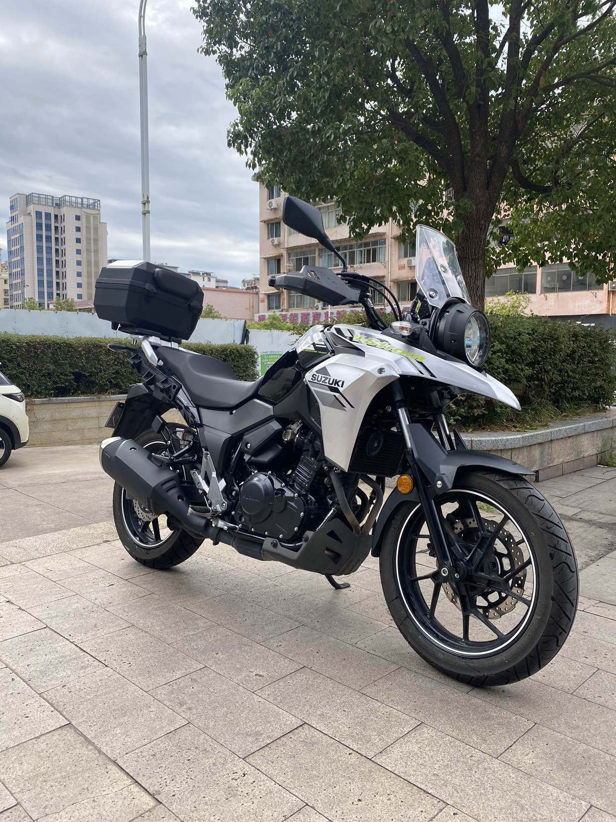 豪爵铃木 DL250