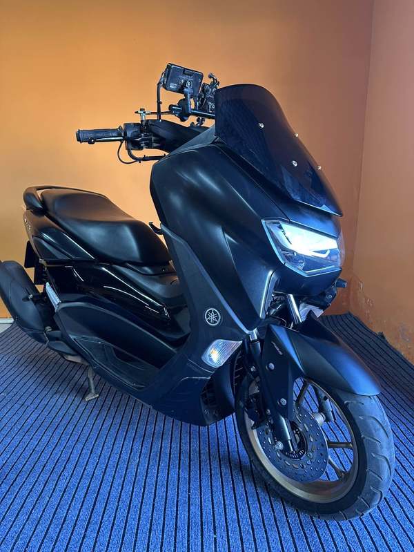雅马哈 NMAX