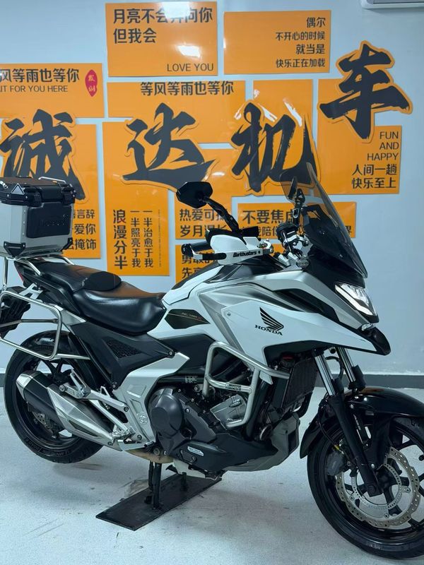 本田DREAMWING NC750X