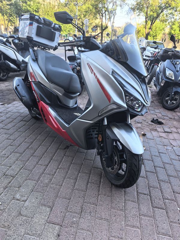 QJMOTOR 鸿250