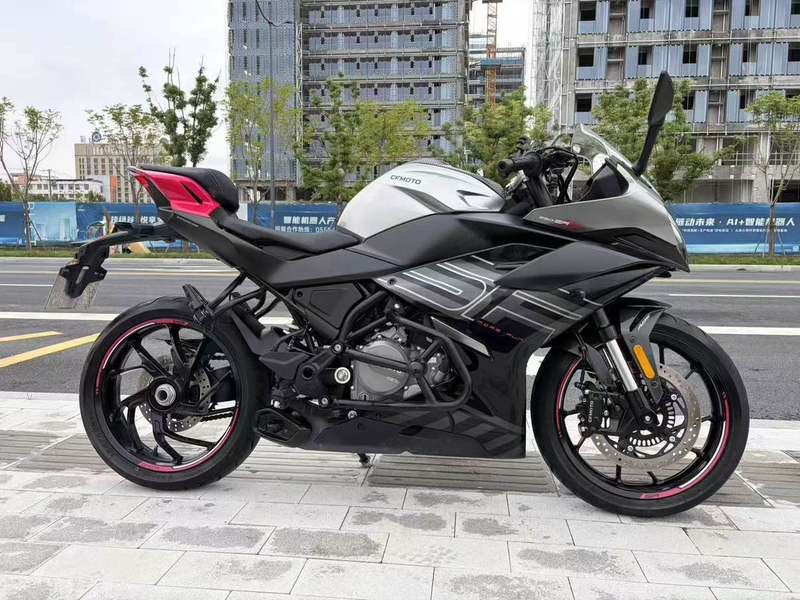 春风 250SR