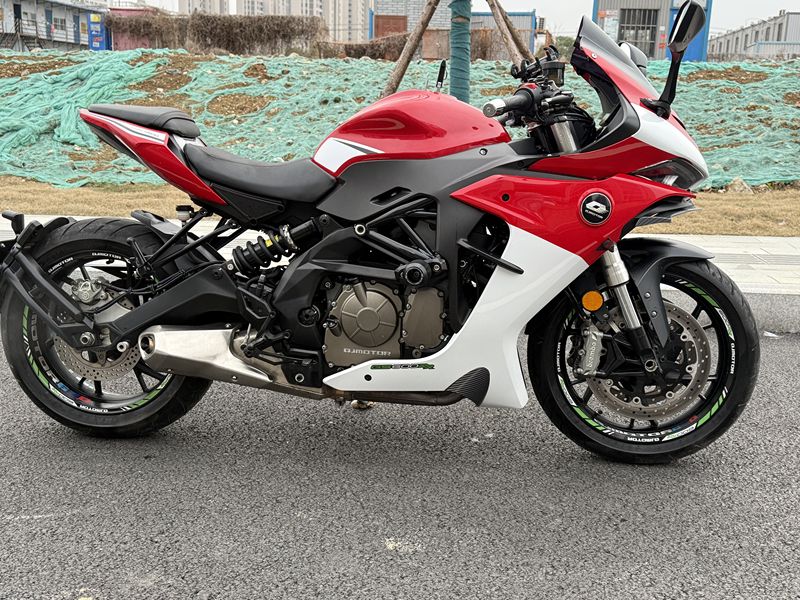 QJMOTOR 赛600