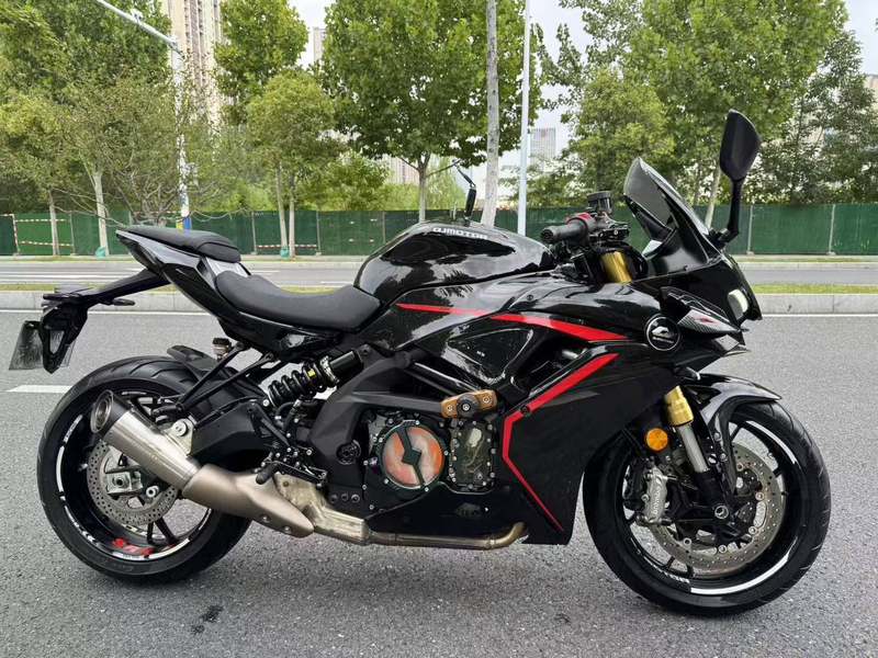 QJMOTOR 赛600