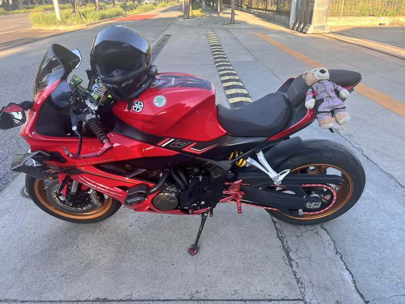 QJMOTOR 赛800