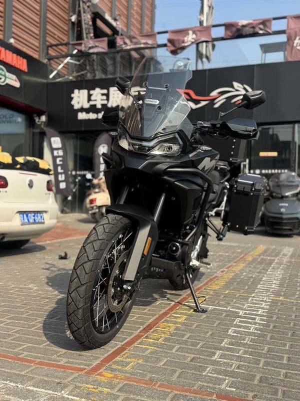 春风 700MT