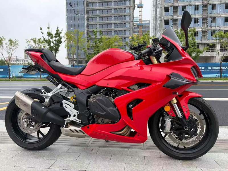 QJMOTOR 赛600