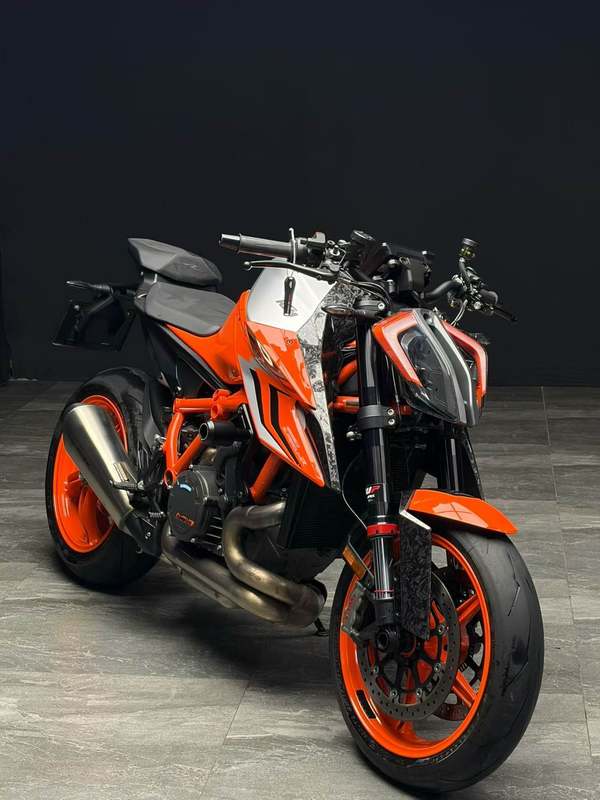 KTMR2R 1290 Super Duke
