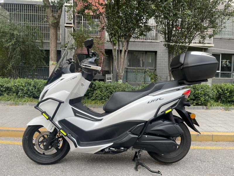 豪爵 UFR150