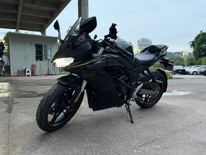 无极 250RR