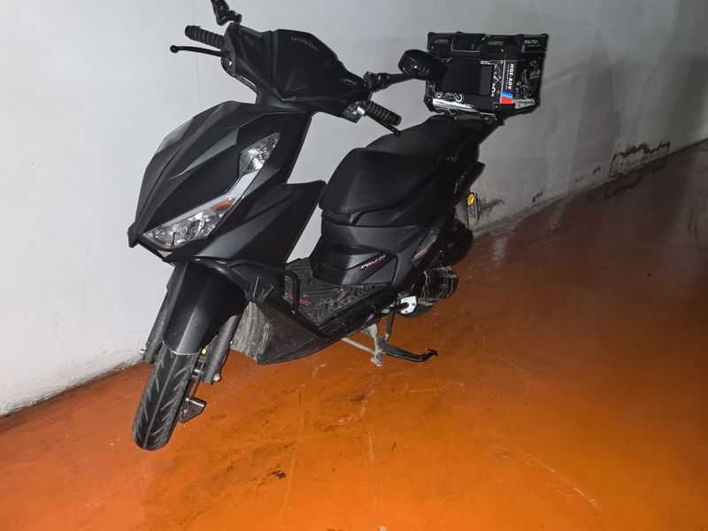 五羊本田 NX125